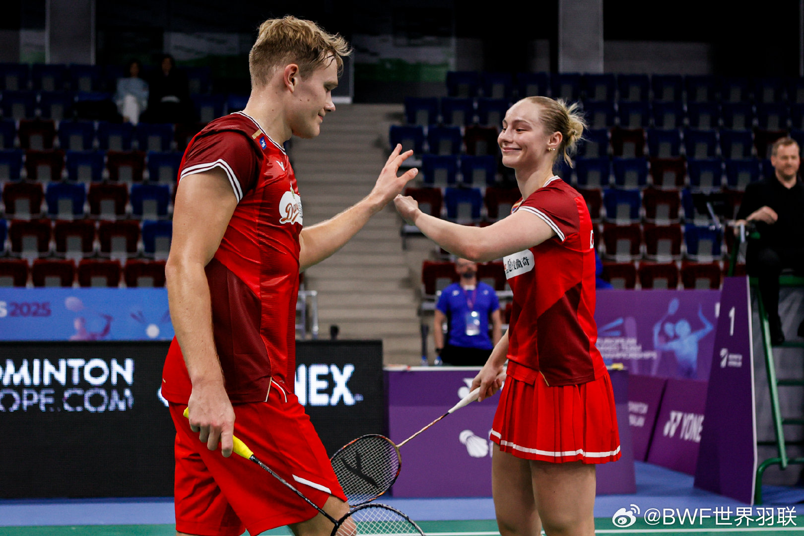 关于韩国羽毛球队力克英格兰羽毛球队，马琳绝境逆转的信息