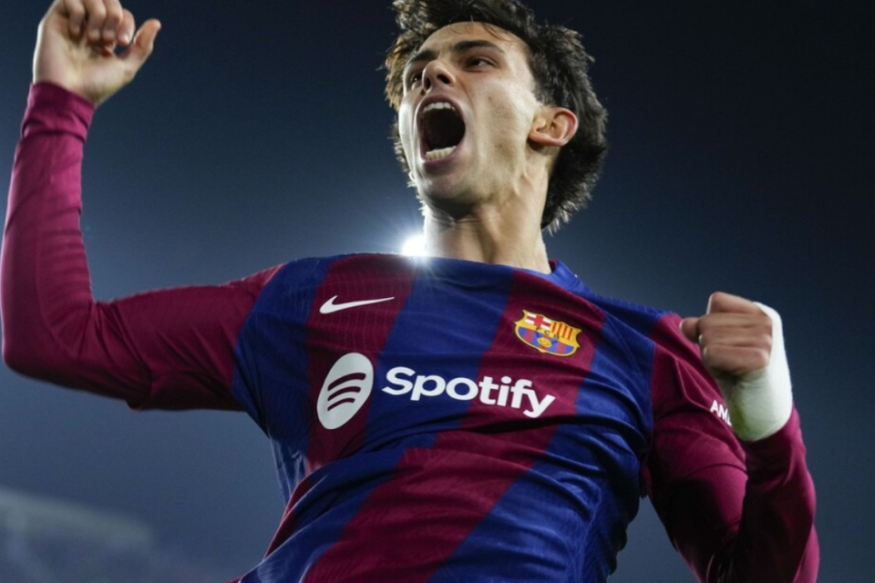 哈维尔的精彩表现成为球队焦点