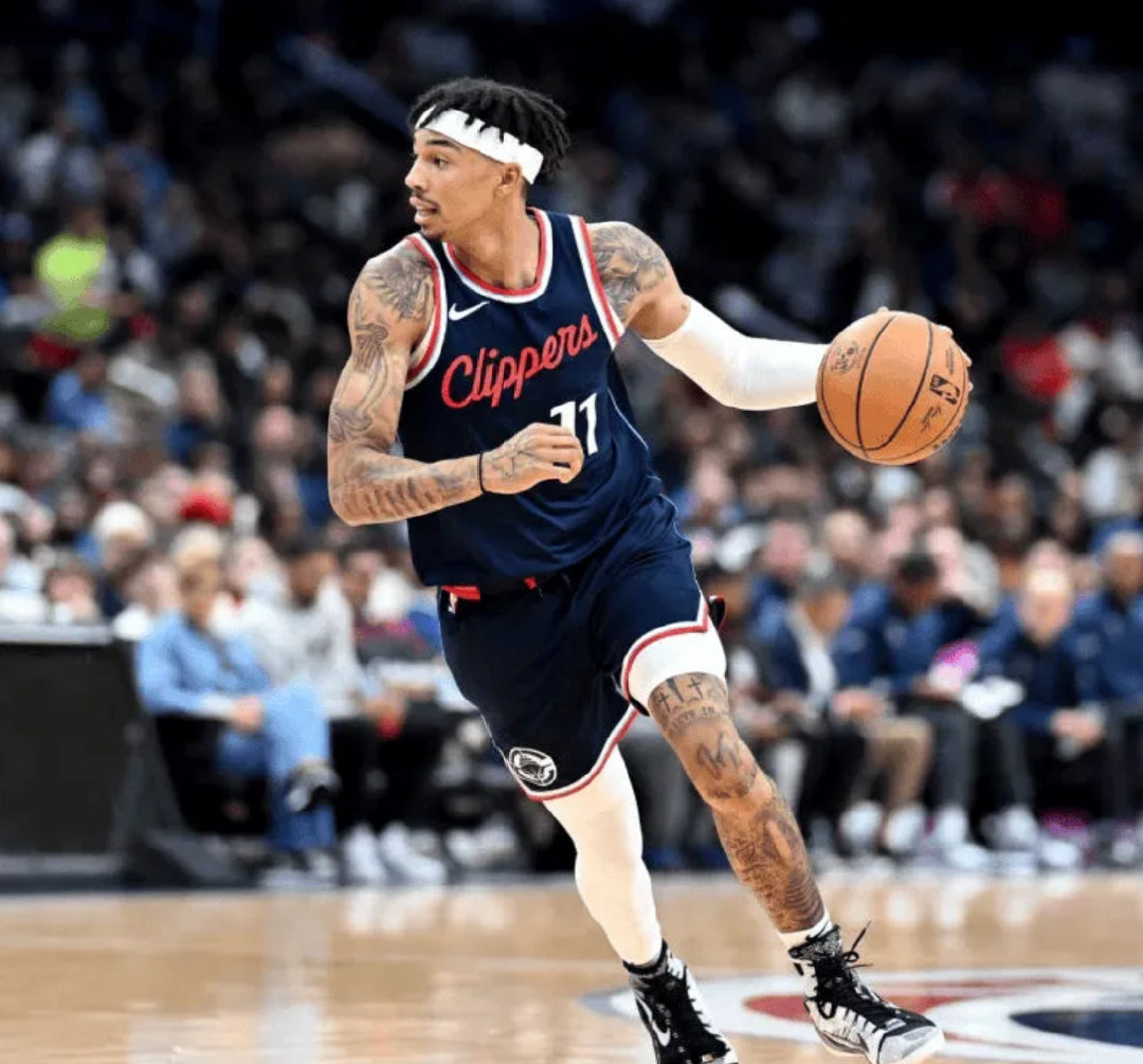 快船球员迎来复出，球队士气大振