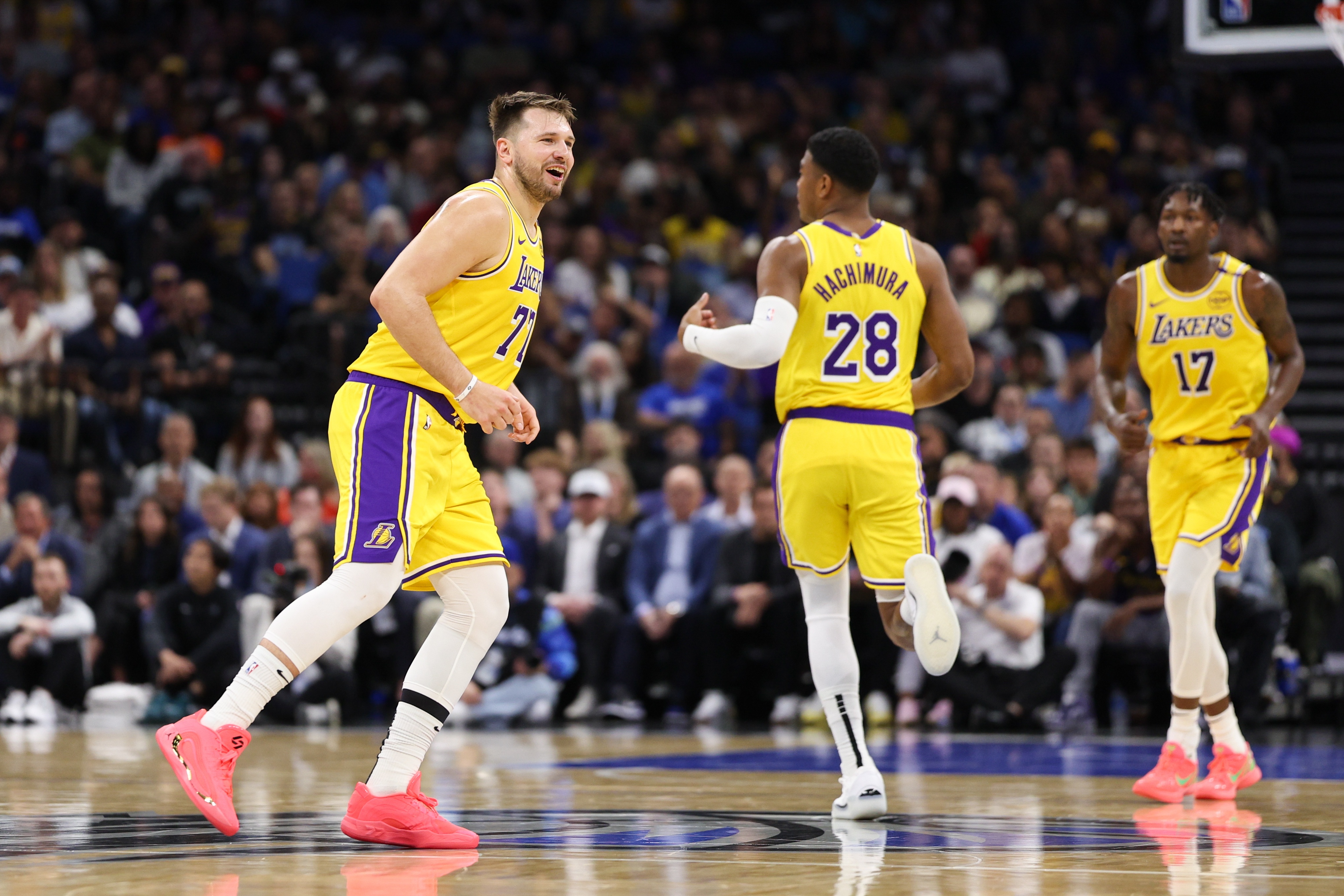 开云体育官网-新疆队险胜国王，东契奇高光表现