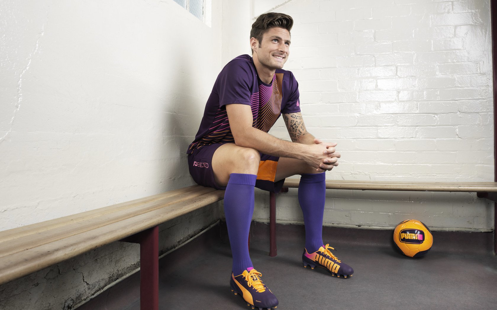 迪巴拉点燃赛场，西班牙战术压制乌克兰，一场技术与智慧的完美交响