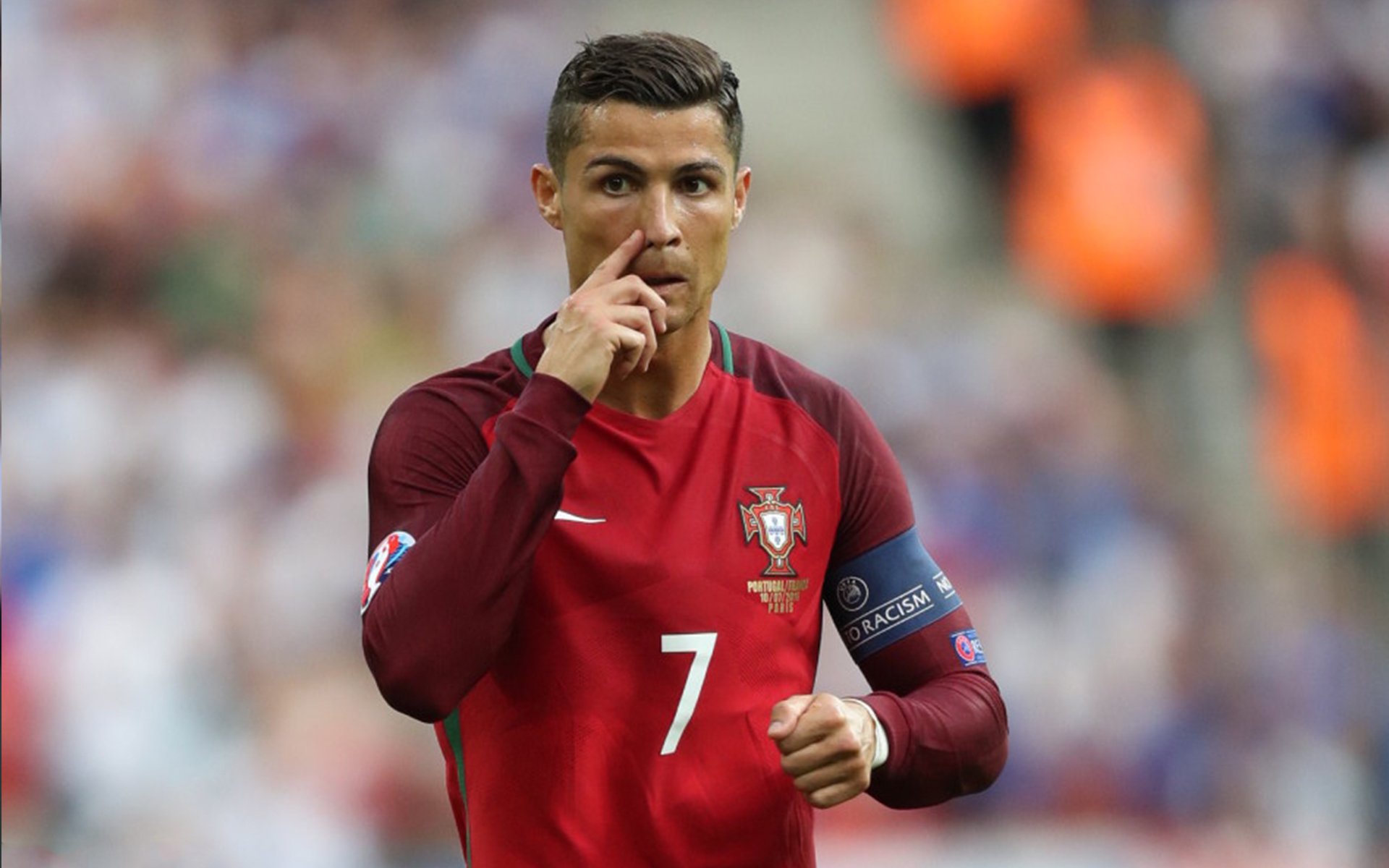 开云体育下载-从争议到救赎，苏亚雷斯焦点战正名，南非终结葡萄牙的启示