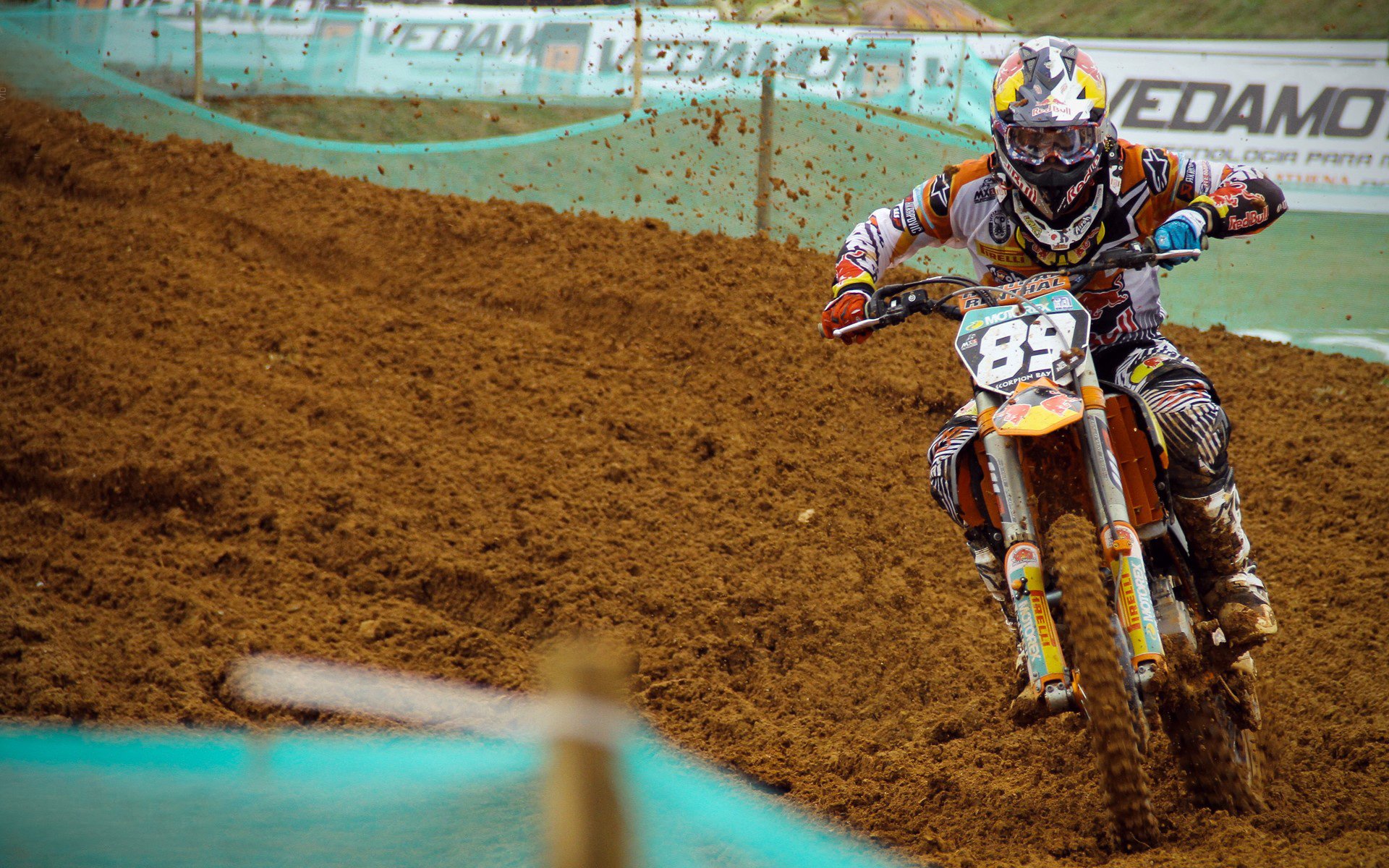 开云体育下载-戈贝尔惊艳四座，雄鹿绝杀深圳队，一场定义篮球未来的对决