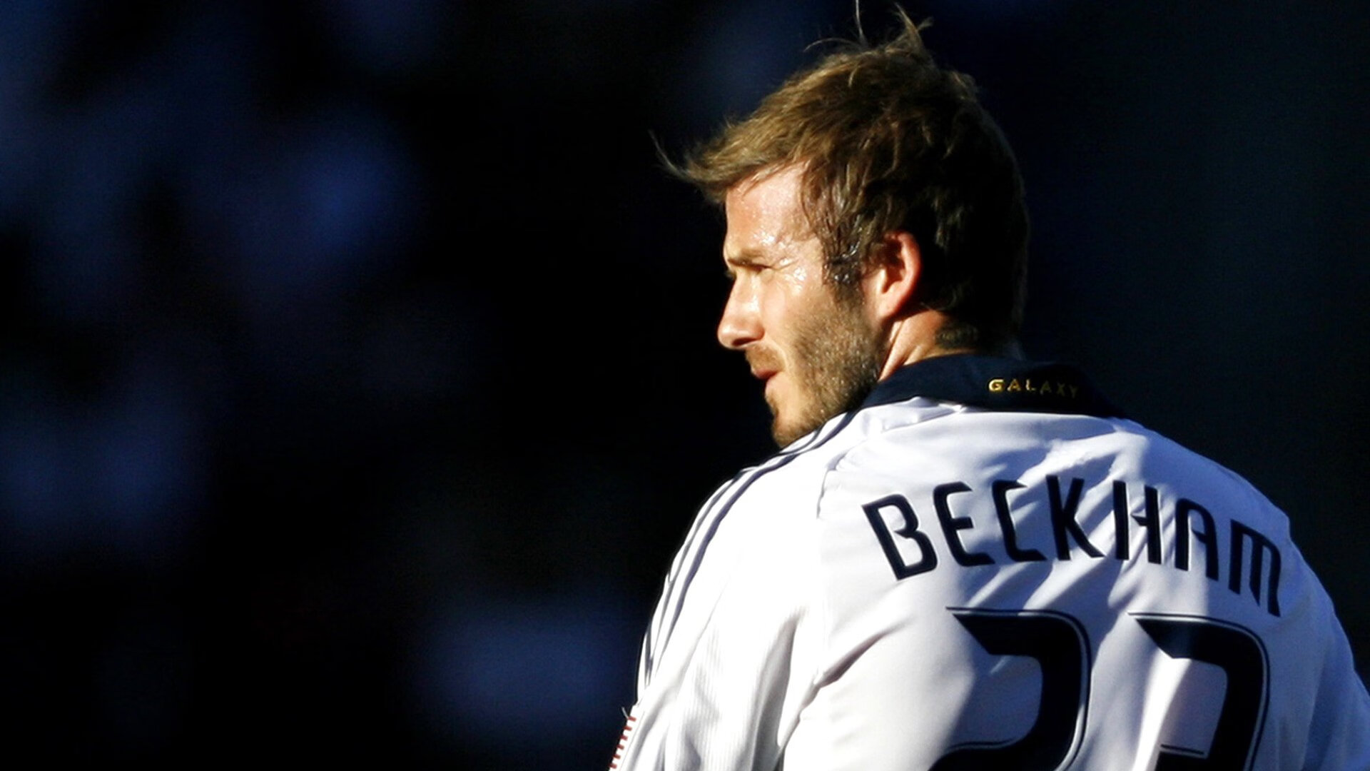 张继科跨界惊艳四座,波兰乒乓横扫奥地利展团队实力